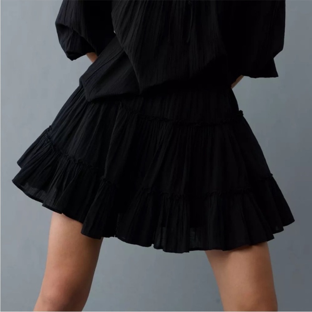 AE High-Waisted Tiered Mini Skirt